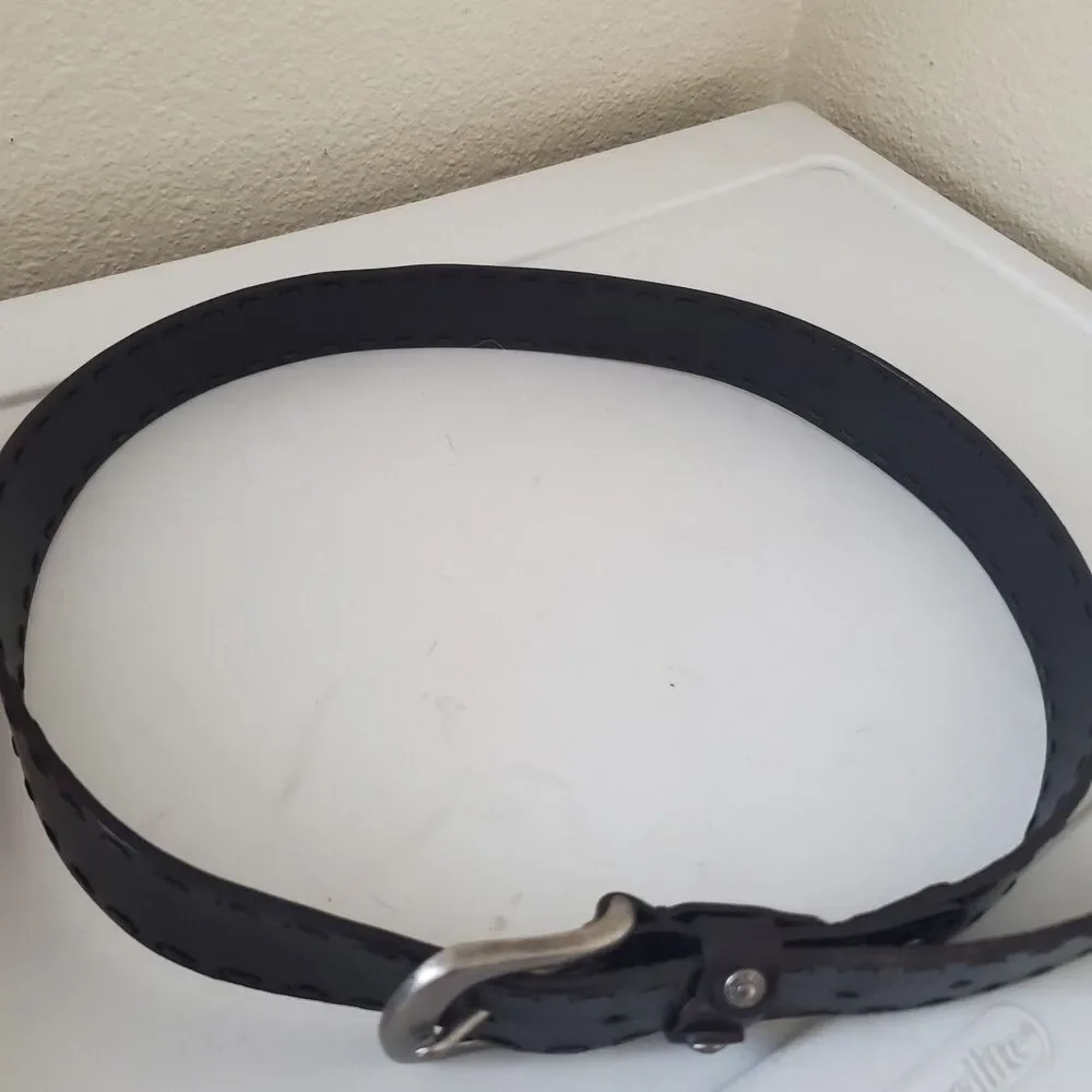 Fossil dark brown leather belt with a silver-toned buckle Decorative Stitching L